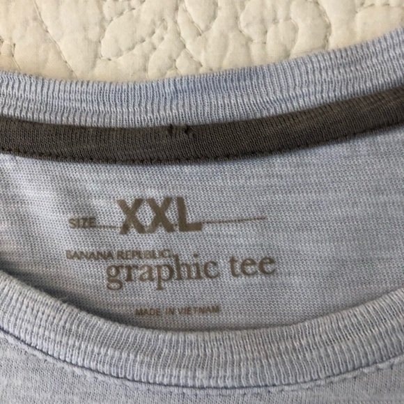 BANANA REPUBLIC Graphic Tee - Picture 3 of 7